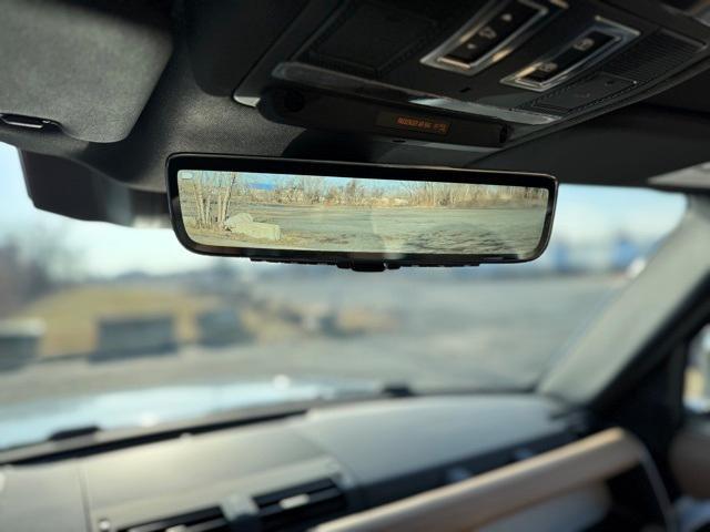 Photo of 2025 Fuji White Land Rover Defender