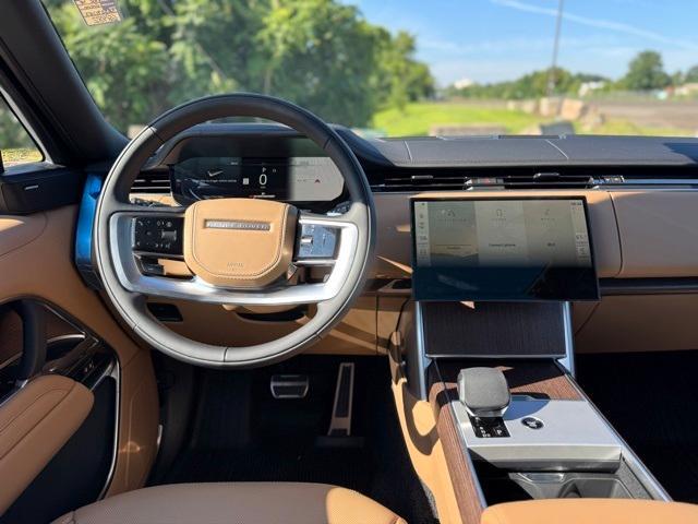 Photo of 2025 Belgravia Green Land Rover Range Rover