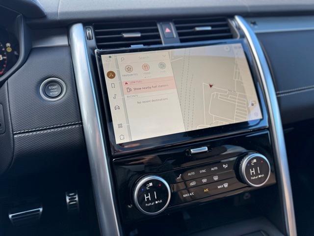 Photo of 2025 Carpathian Grey Land Rover Discovery