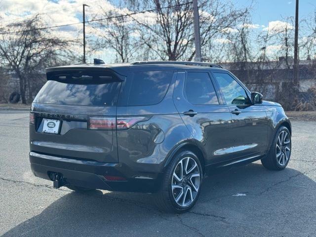 Photo of 2025 Carpathian Grey Land Rover Discovery