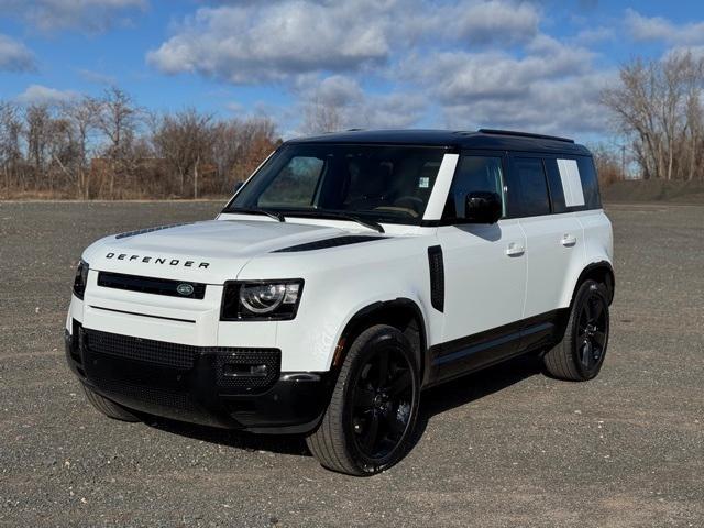 Photo of 2025 Fuji White Land Rover Defender