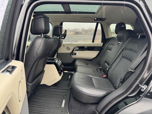 Photo of 2020 Santorini Black Land Rover Range Rover
