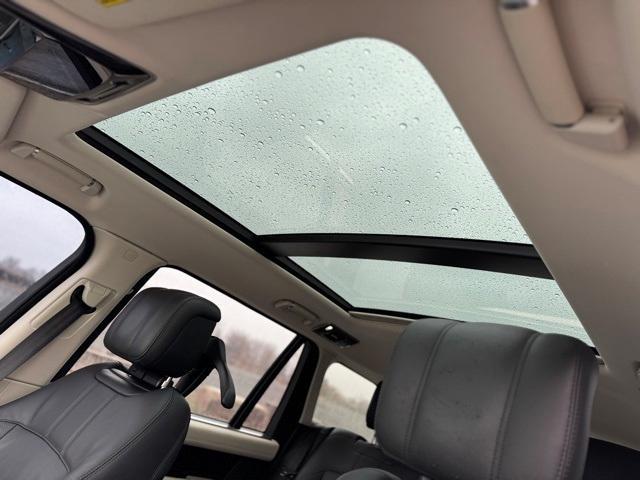 Photo of 2020 Santorini Black Land Rover Range Rover