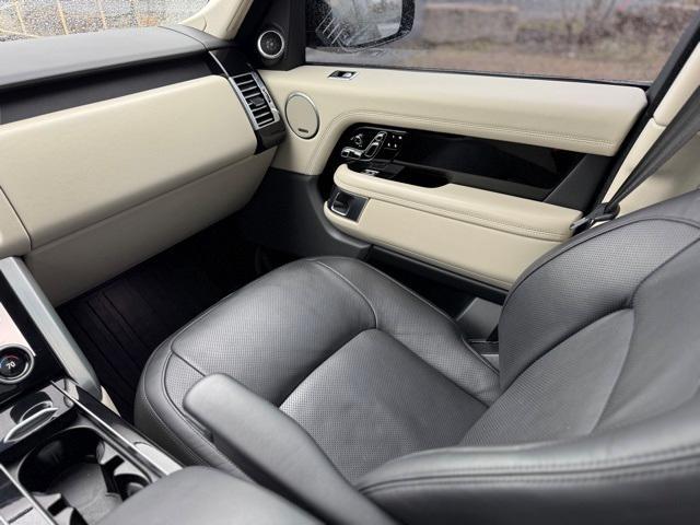 Photo of 2020 Santorini Black Land Rover Range Rover
