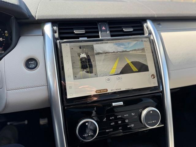 Photo of 2025 Varesine Blue Land Rover Discovery