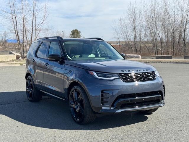 Photo of 2025 Varesine Blue Land Rover Discovery