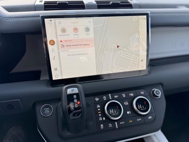 Photo of 2025 Silicon Silver Land Rover Defender