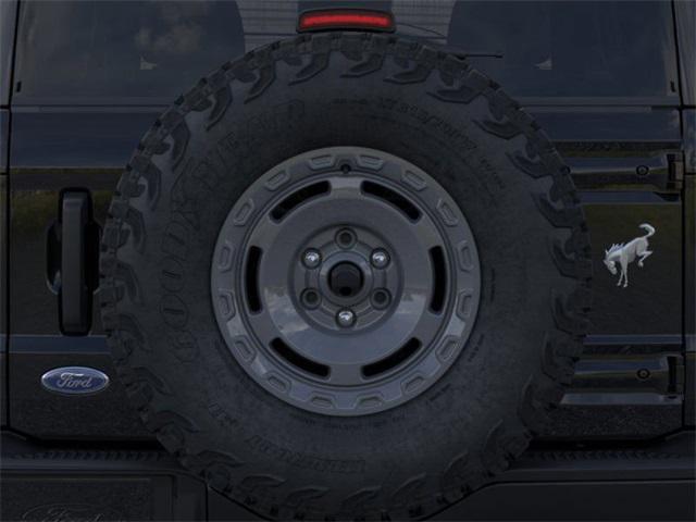 Photo of 2025 Shadow Black Ford Bronco