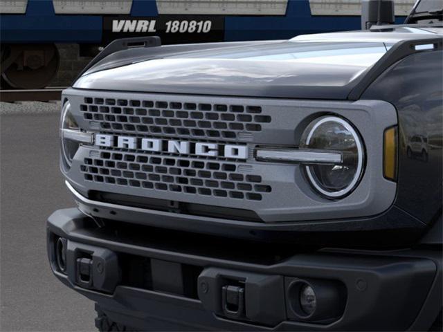 Photo of 2025 Shadow Black Ford Bronco