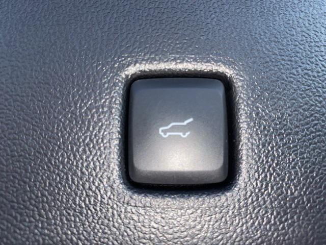 Photo of 2023 Agate Black Metallic Ford Escape