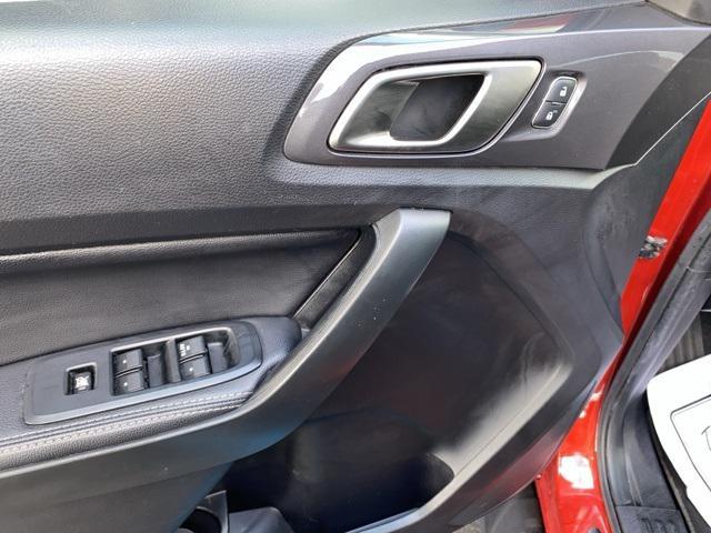 Photo of 2019 Hot Pepper Red Metallic Tinted Clearcoat Ford Ranger