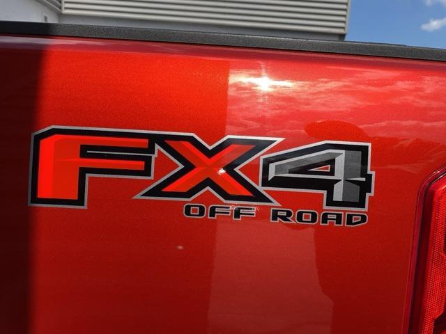 Photo of 2019 Hot Pepper Red Metallic Tinted Clearcoat Ford Ranger