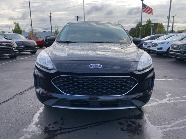 Photo of 2022 Agate Black Metallic Ford Escape