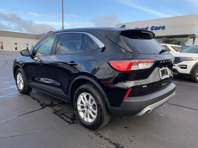 Photo of 2022 Agate Black Metallic Ford Escape