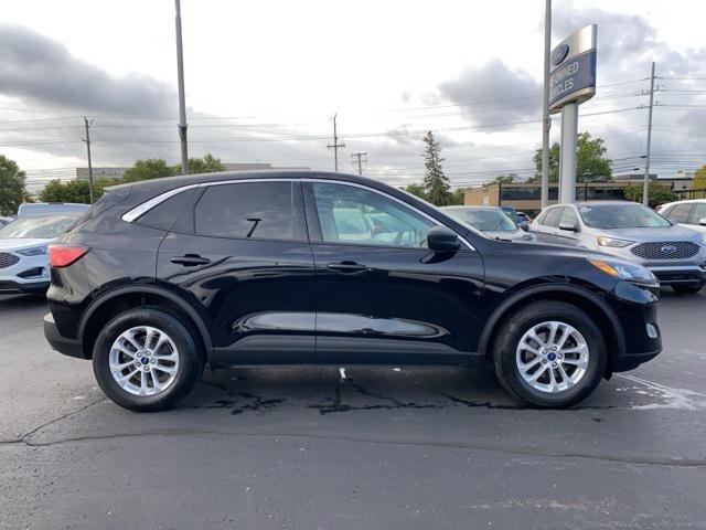 Photo of 2022 Agate Black Metallic Ford Escape