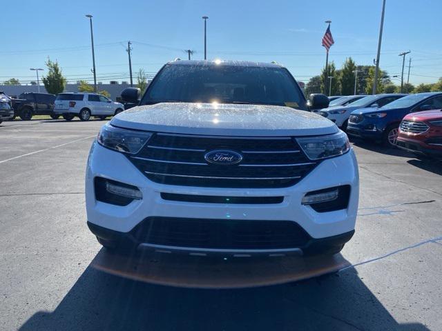 Photo of 2022 Star White Metallic Tri-Coat Ford Explorer