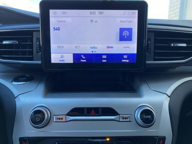 Photo of 2022 Star White Metallic Tri-Coat Ford Explorer