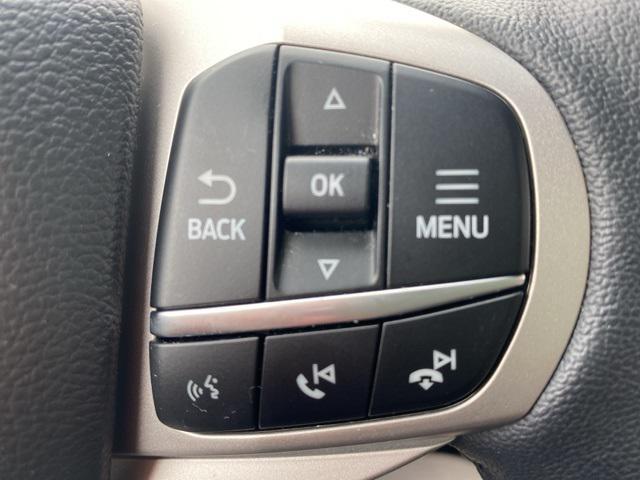 Photo of 2023 Iconic Silver Metallic Ford Explorer