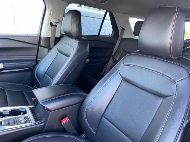 Photo of 2023 Stone Blue Metallic Ford Explorer