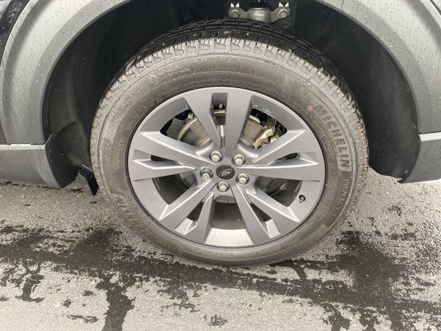 Photo of 2023 Agate Black Metallic Ford Explorer