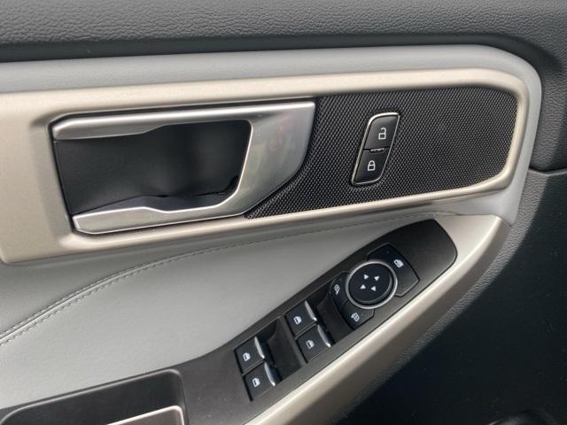 Photo of 2023 Agate Black Metallic Ford Explorer