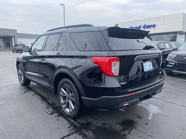 Photo of 2023 Agate Black Metallic Ford Explorer