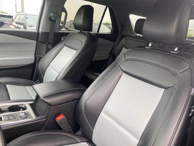 Photo of 2023 Agate Black Metallic Ford Explorer