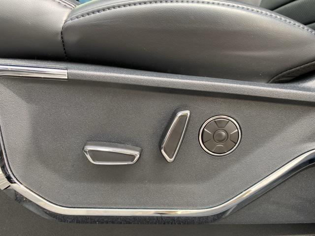 Photo of 2025 Black Metallic Ford F-150