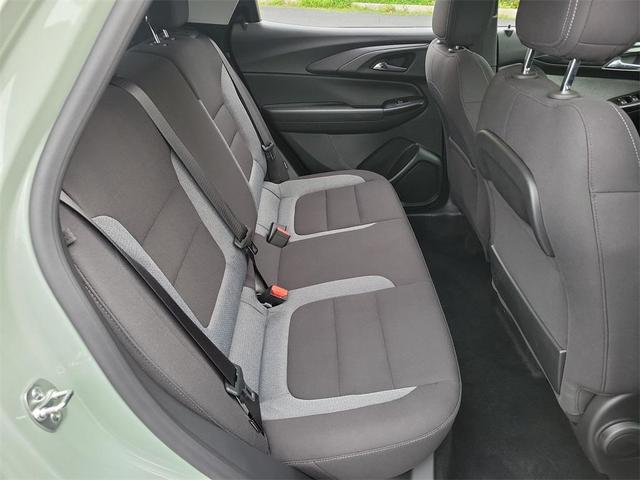 Photo of 2025 Cacti Green Chevrolet Trailblazer