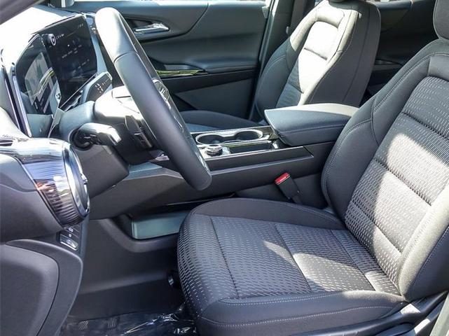 Photo of 2026 Mosaic Black Metallic Chevrolet Equinox