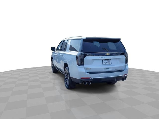Photo of 2025 Iridescent Pearl Tricoat Chevrolet Suburban