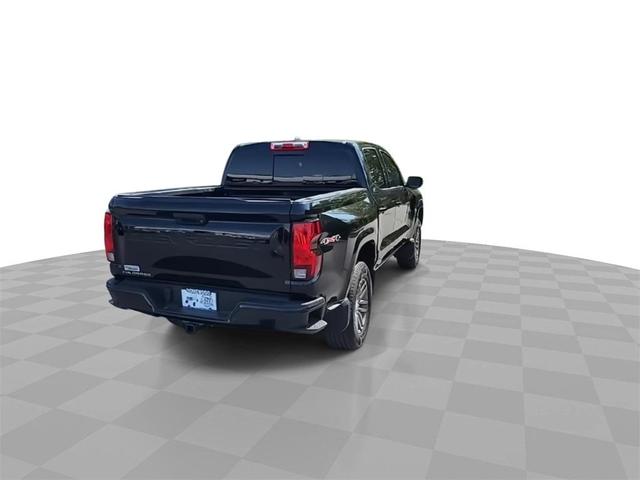Photo of 2025 Black Chevrolet Colorado