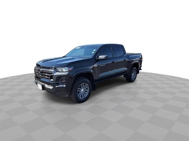Photo of 2025 Black Chevrolet Colorado