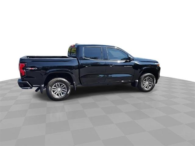 Photo of 2025 Black Chevrolet Colorado