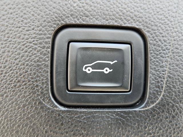 Photo of 2020 Mosaic Black Metallic Chevrolet Traverse