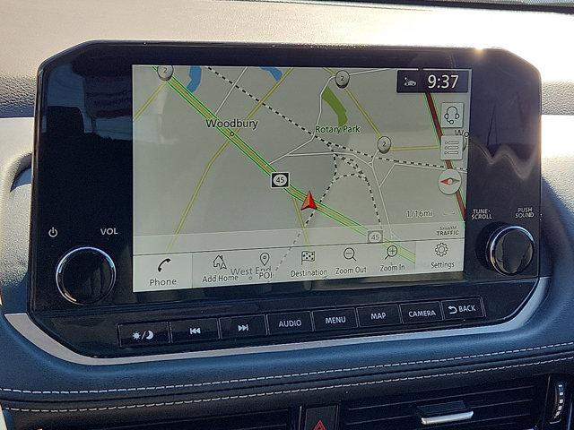 Photo of 2022 Super Black Nissan Rogue