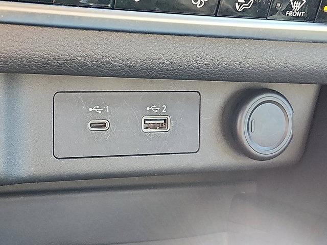 Photo of 2022 Super Black Nissan Rogue