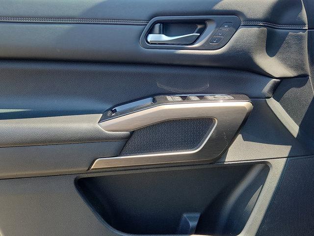 Photo of 2022 Super Black Nissan Pathfinder