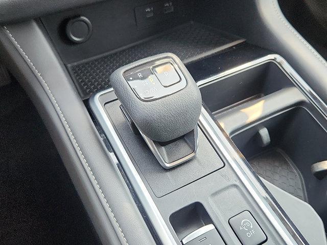 Photo of 2022 Gun Metallic Nissan Pathfinder