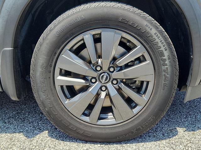 Photo of 2022 Gun Metallic Nissan Pathfinder
