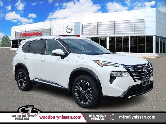 Photo of 2024 Everest White Pearl Nissan Rogue