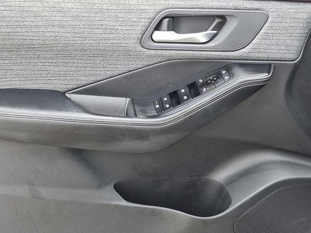 Photo of 2021 Brilliant Silver Metallic Nissan Rogue