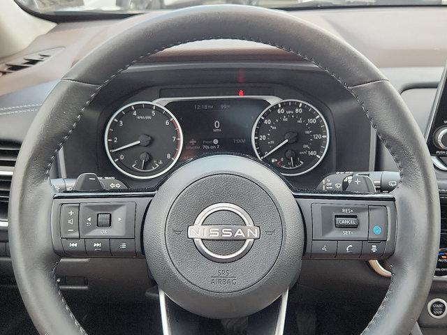 Photo of 2022 Super Black Nissan Rogue