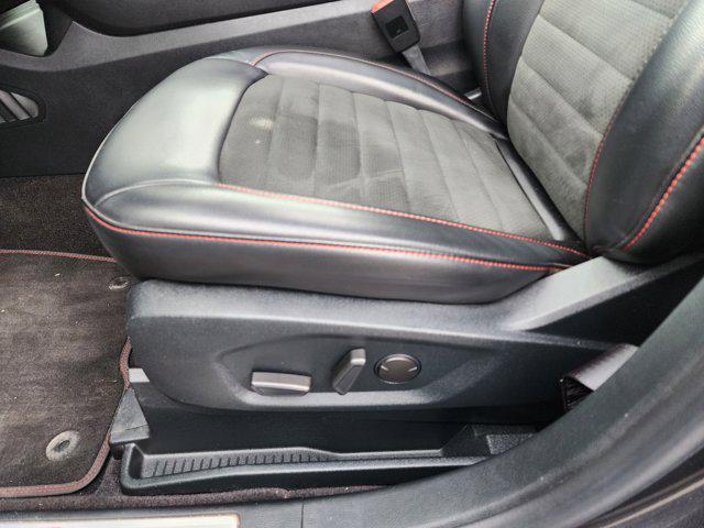 Photo of 2020 Magnetic Ford Edge