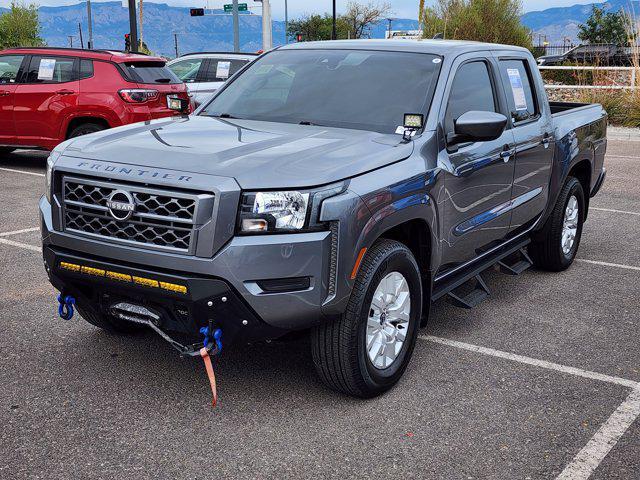 Photo of 2023 Gun Metallic Nissan Frontier