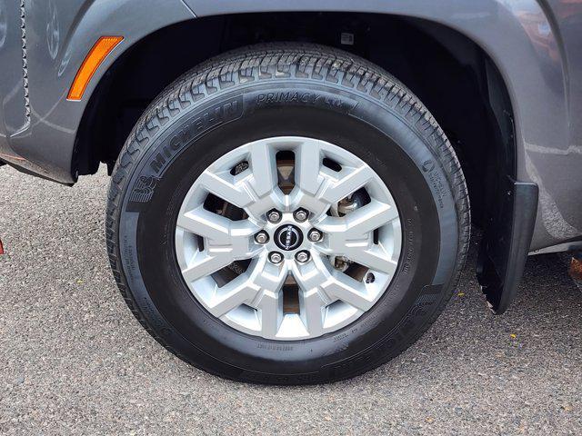 Photo of 2023 Gun Metallic Nissan Frontier