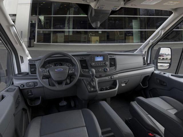 Photo of 2025 Oxford White Ford Transit-250