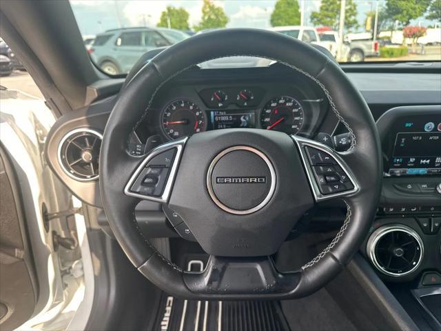 Photo of 2018 Summit White Chevrolet Camaro