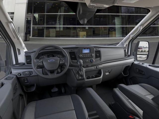Photo of 2025 Oxford White Ford Transit-250