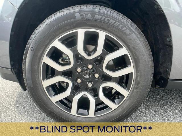 Photo of 2023 Carbonized Gray Metallic Ford Maverick